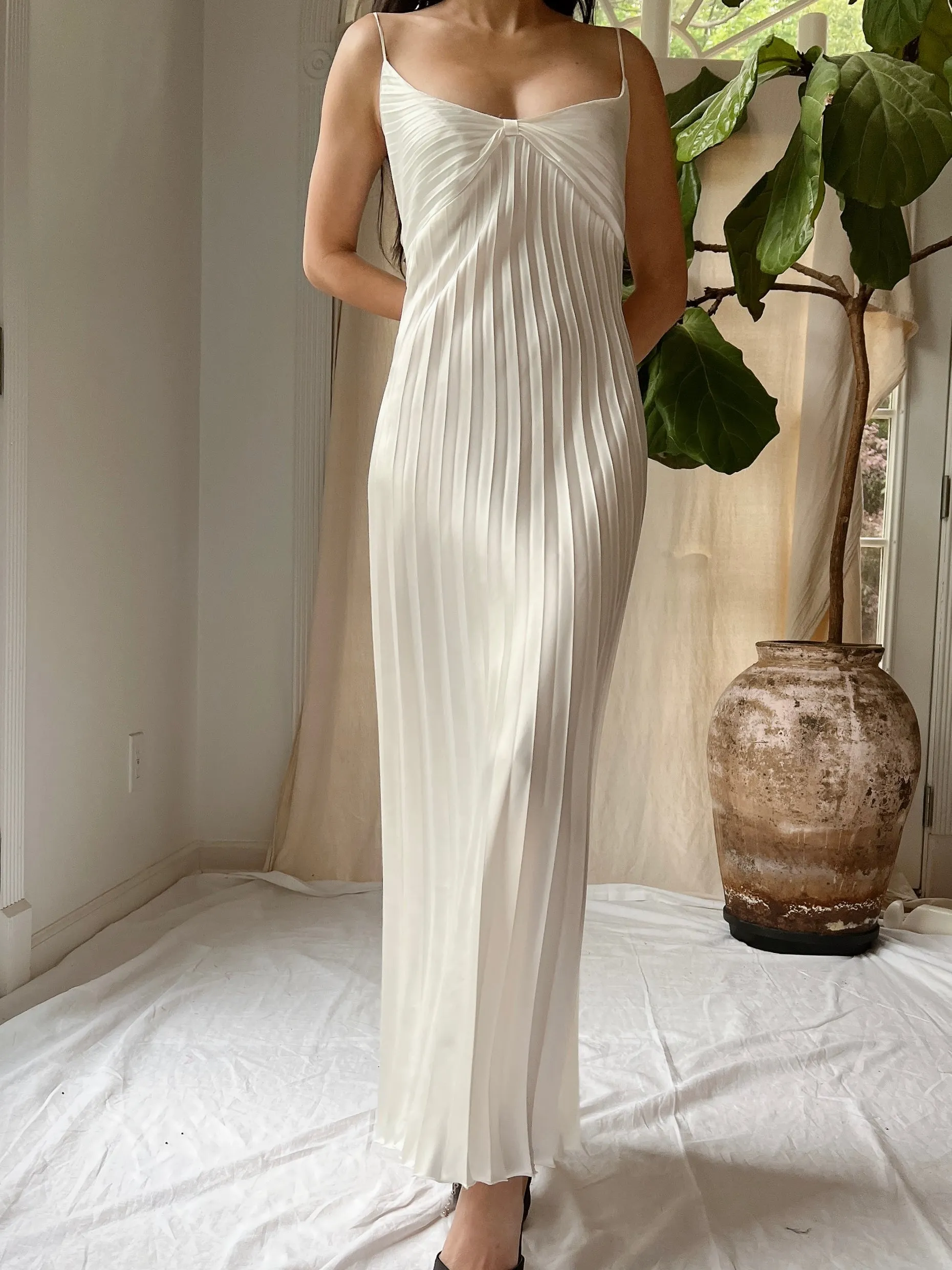 1980s Ivory Pleated Satin Dress - M/L