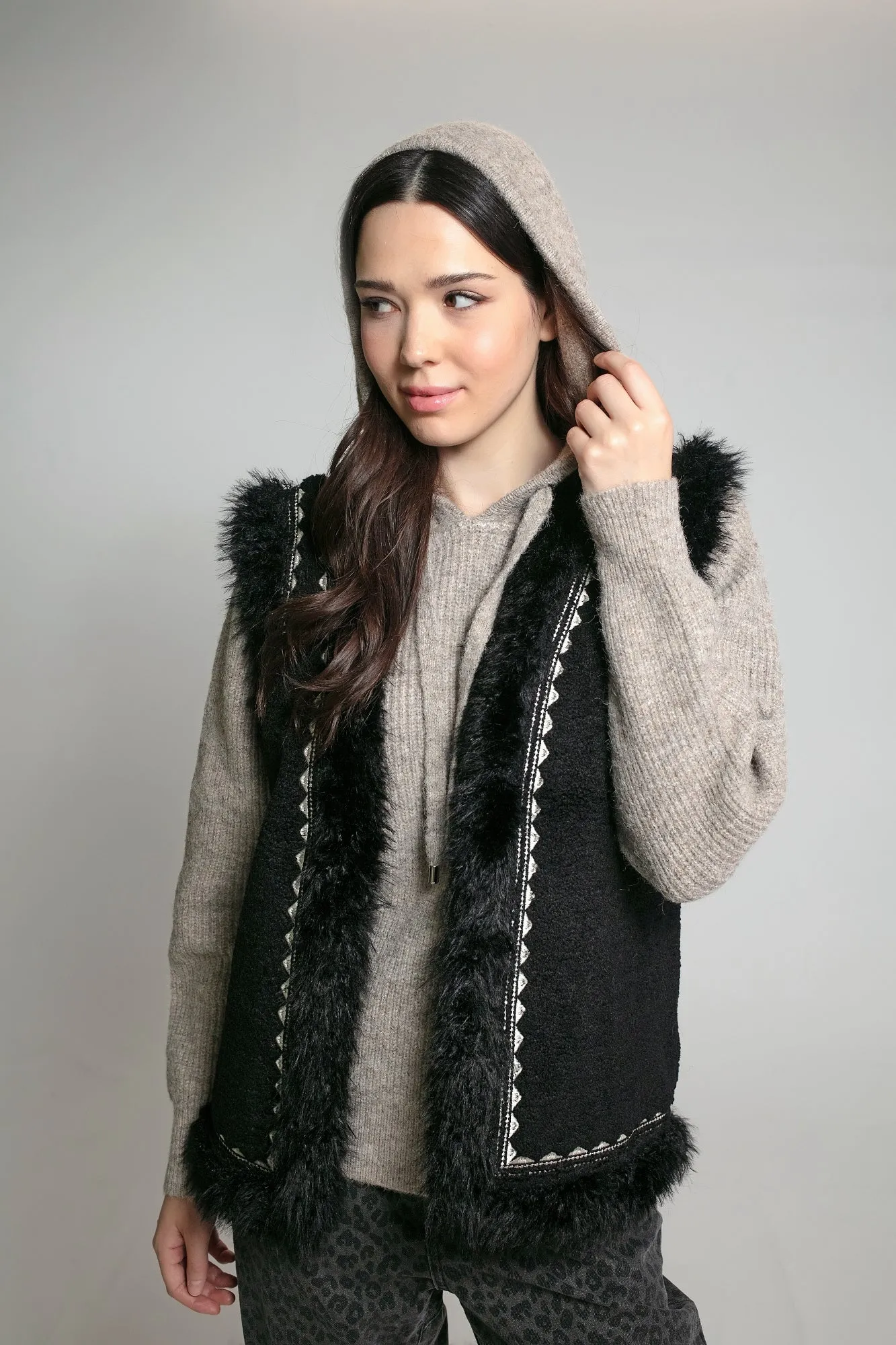 DANNIKA GILET IN BLACK