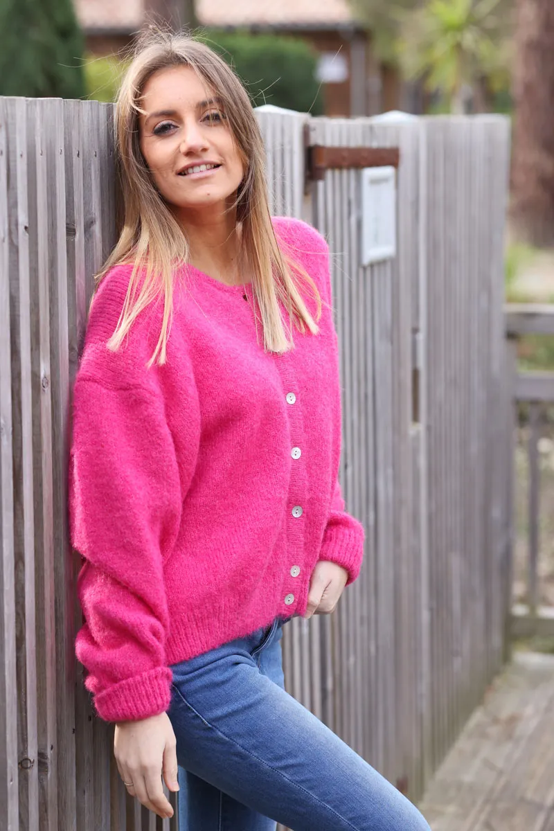 Gilet douillet fuchsia en maille col rond boutons nacrés