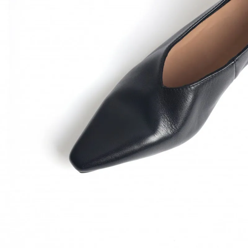 Leather Pointed Toe Kitty Heel Slip-On Pumps Office Shoes in Black