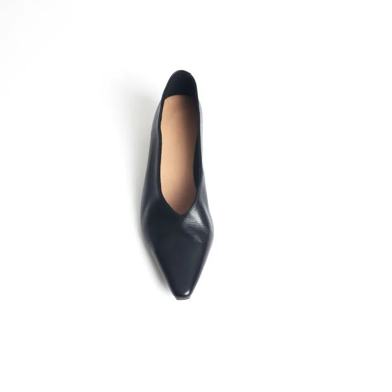 Leather Pointed Toe Kitty Heel Slip-On Pumps Office Shoes in Black