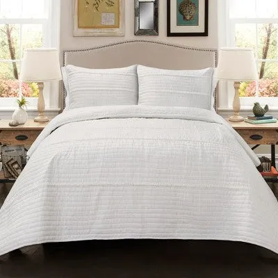 New - Full/Queen Pom Pom Stripe Quilt Set White - Lush Décor