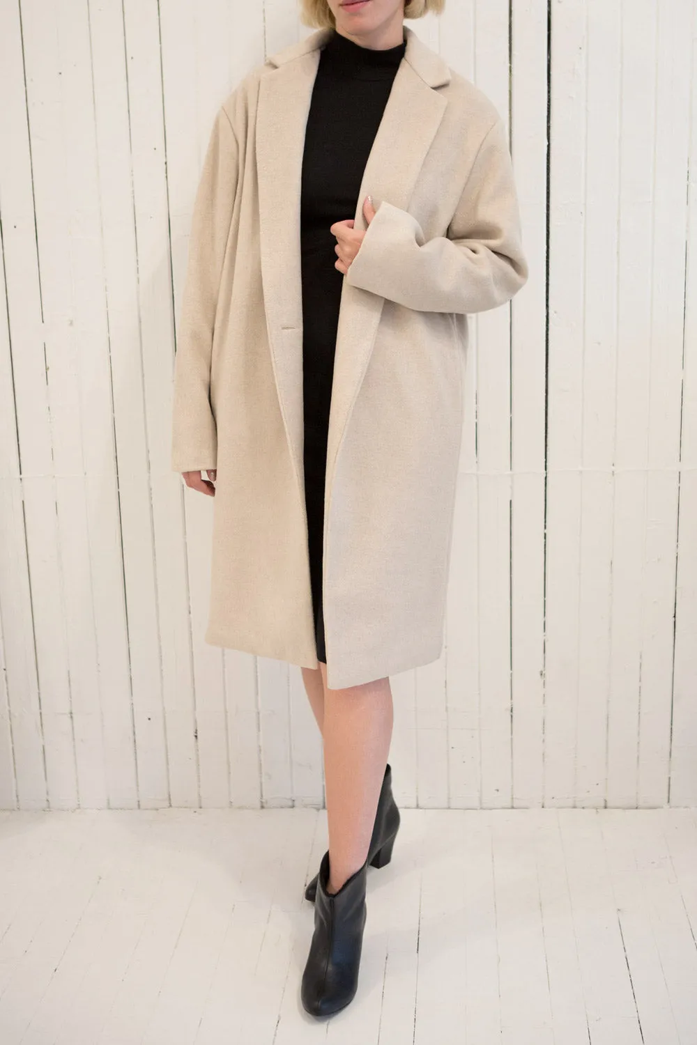 Pinczow | Long Wool Coat