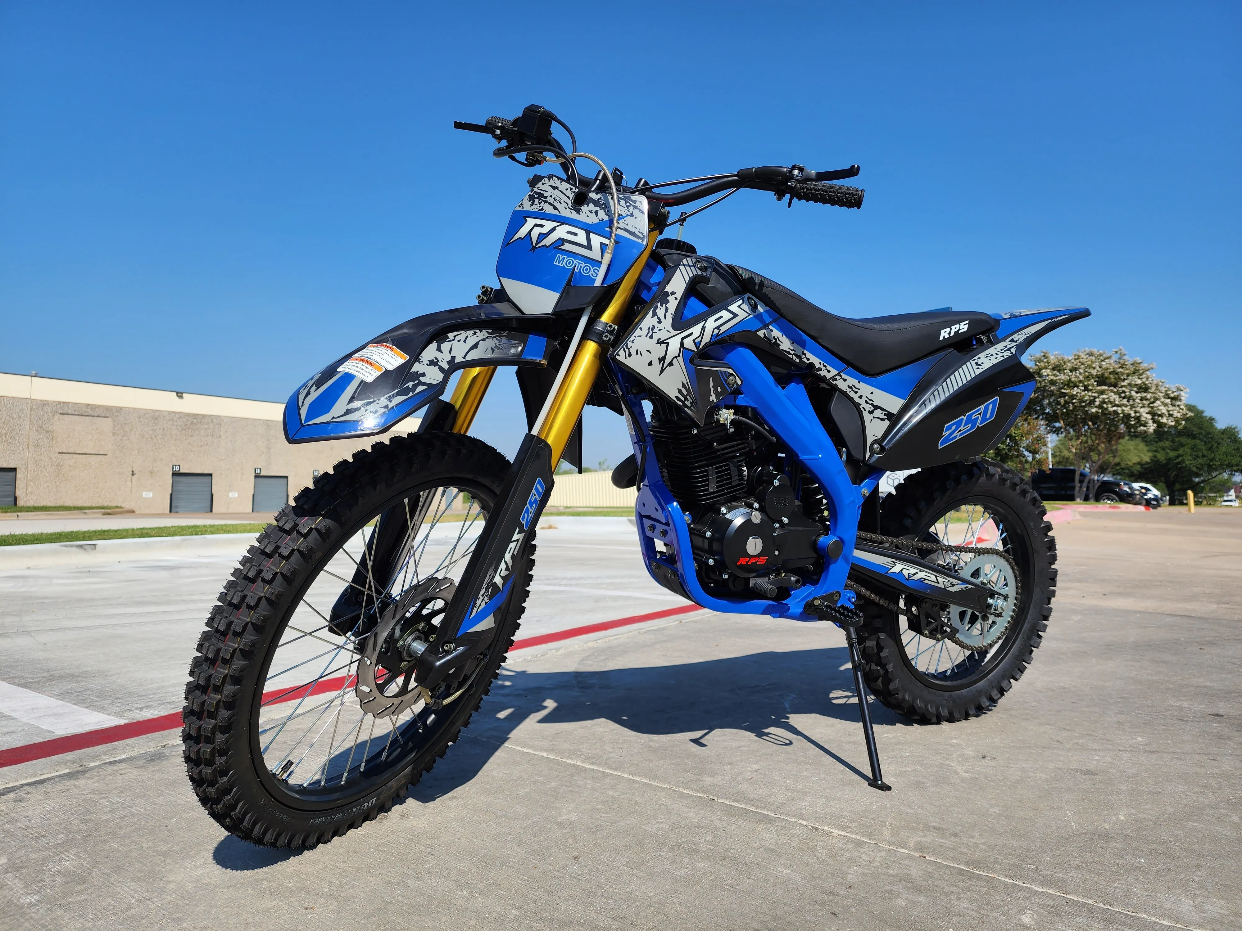 RPS Blade 250 Dirt Bike Manual Transmission, Electric Start, 37-inch seat height, Front a rear disc brakes