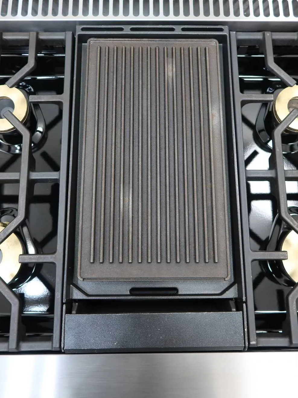 Viking '21 7 Series 48"  6 Viking Burners   REV Griddle Gas Rangetop VRT7486GSS