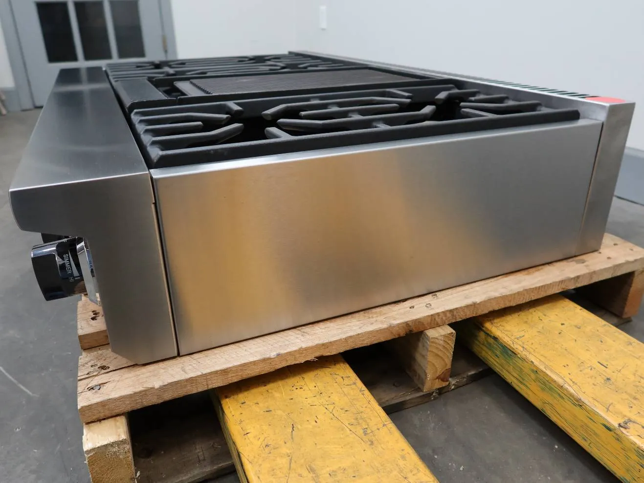 Viking '21 7 Series 48"  6 Viking Burners   REV Griddle Gas Rangetop VRT7486GSS